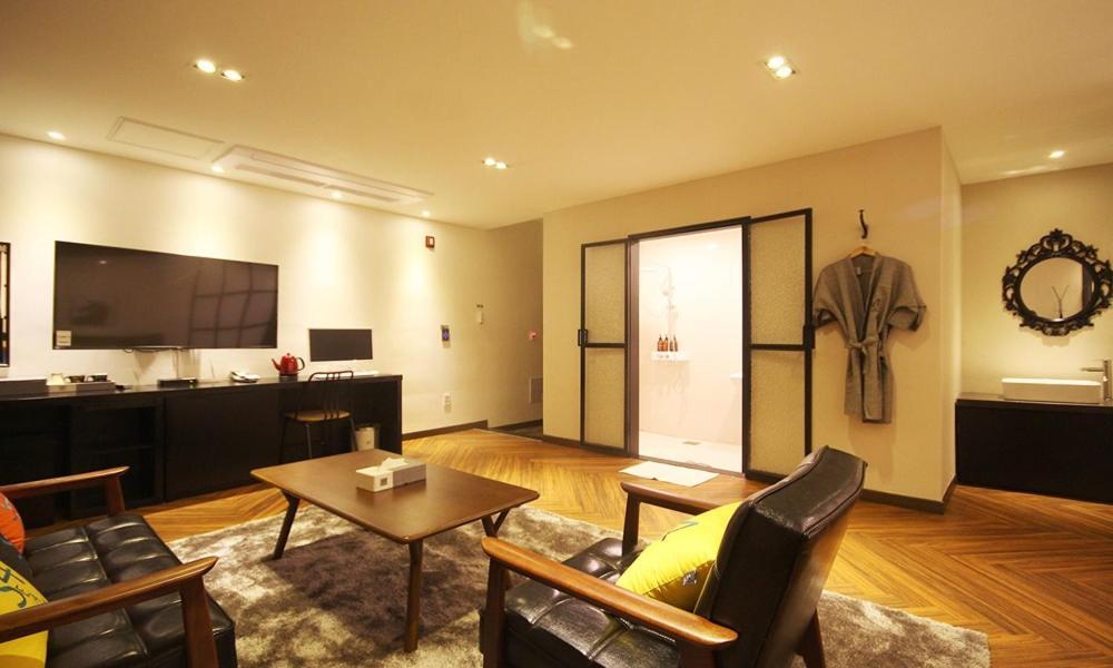 Iksan 4 Seasons Hotel מראה חיצוני תמונה