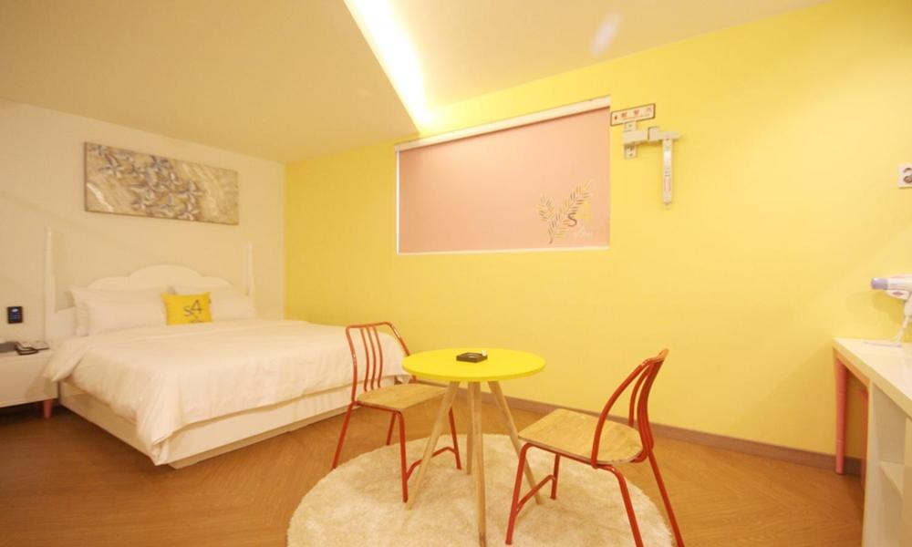 Iksan 4 Seasons Hotel מראה חיצוני תמונה